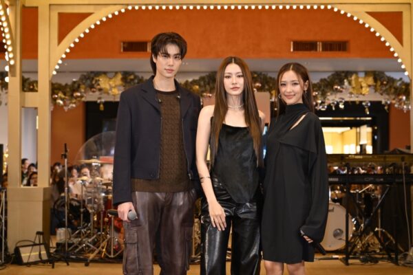 Picture Perfect Moment_1_0