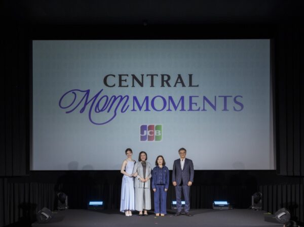 MomMoment-8360